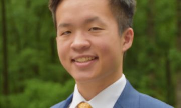 Stephen Chang headshot