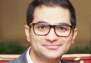 Zohaib headshot