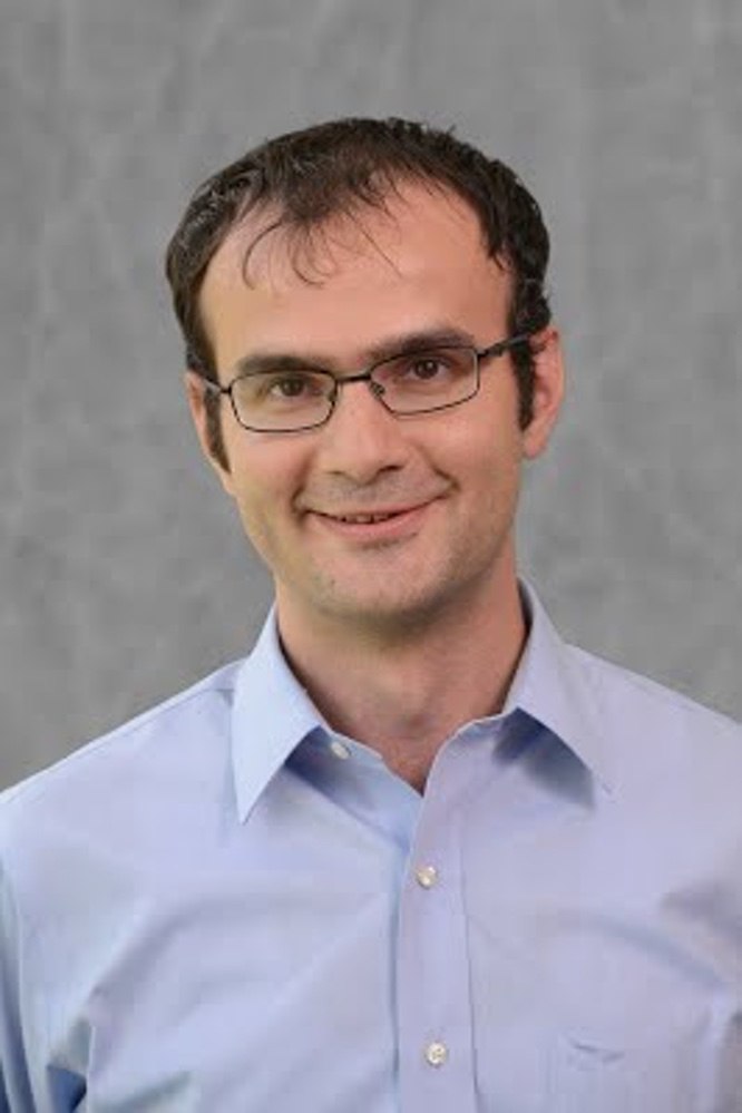 [05/14/2019] Congratulations to Dr. Guvenc upon receving tenure and Ray Bennett faculty fellow award
